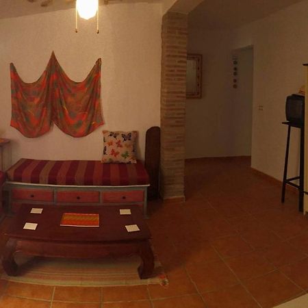 Almayate Hippie Shack 外观 照片